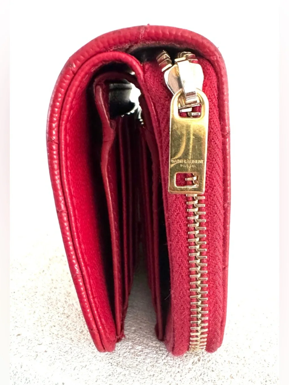 SAINT LAURENT YSL Paris Red Caviar Chevron Compact Bifold Zip Wallet - Picture 4 of 10